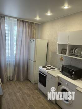 1-к квартира, посуточно, 35м2, 9/16 этаж