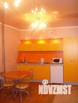 1-к квартира, посуточно, 47м2, 1/1 этаж