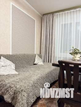 1-к квартира, посуточно, 42м2, 8/14 этаж