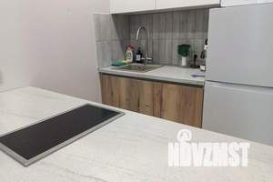 1-к квартира, посуточно, 32м2, 16/21 этаж