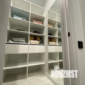 Студия квартира, посуточно, 40м2, 2/10 этаж