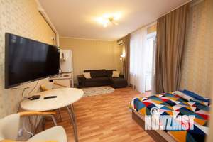 Студия квартира, посуточно, 36м2, 4/15 этаж