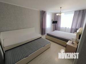 3-к квартира, посуточно, 76м2, 1/1 этаж