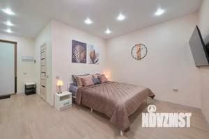 Студия квартира, посуточно, 32м2, 13/25 этаж