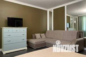 2-к квартира, посуточно, 62м2, 8/10 этаж