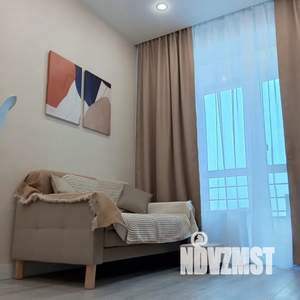 2-к квартира, посуточно, 38м2, 18/23 этаж