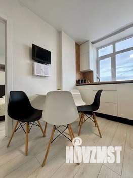 1-к квартира, посуточно, 35м2, 13/16 этаж