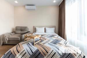 Студия квартира, посуточно, 35м2, 15/21 этаж