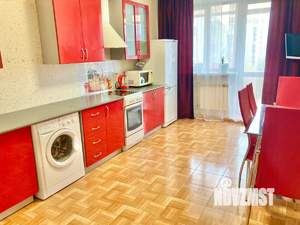 1-к квартира, посуточно, 56м2, 5/10 этаж