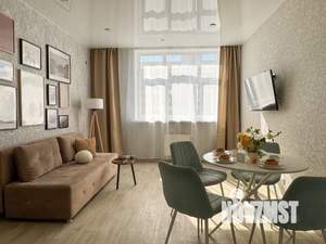 1-к квартира, посуточно, 42м2, 8/13 этаж