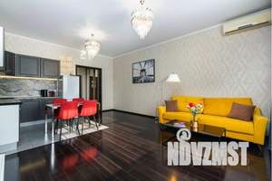 1-к квартира, посуточно, 64м2, 13/23 этаж