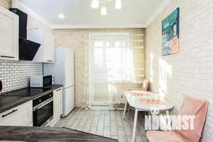 1-к квартира, посуточно, 34м2, 13/19 этаж