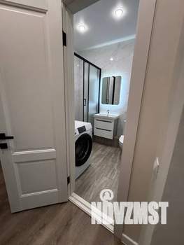 Студия квартира, посуточно, 27м2, 13/24 этаж