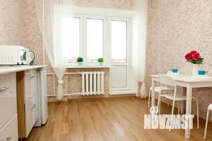 1-к квартира, посуточно, 41м2, 8/14 этаж