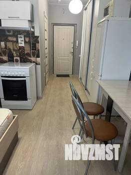 Студия квартира, посуточно, 27м2, 12/20 этаж