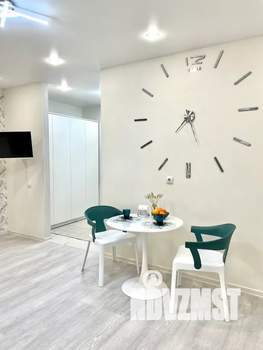 Студия квартира, посуточно, 32м2, 4/7 этаж