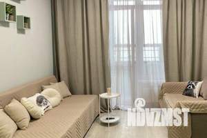 1-к квартира, посуточно, 40м2, 4/4 этаж