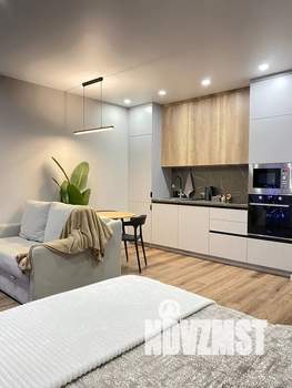 Студия квартира, посуточно, 40м2, 9/16 этаж