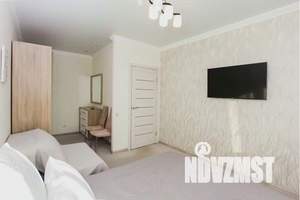 1-к квартира, посуточно, 34м2, 13/19 этаж