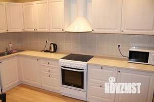 2-к квартира, посуточно, 80м2, 1/1 этаж