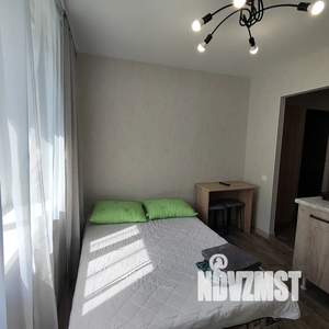 Студия квартира, посуточно, 17м2, 1/9 этаж