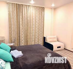 1-к квартира, посуточно, 53м2, 1/1 этаж