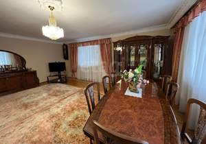 3-к квартира, на длительный срок, 124м2, 1/9 этаж