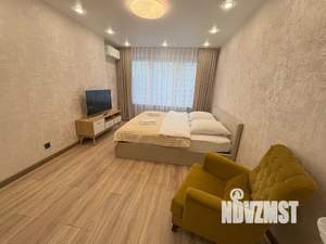 2-к квартира, посуточно, 65м2, 8/17 этаж