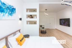 1-к квартира, посуточно, 61м2, 1/1 этаж