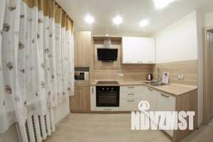 2-к квартира, посуточно, 50м2, 1/9 этаж