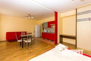 1-к квартира, посуточно, 40м2, 4/9 этаж