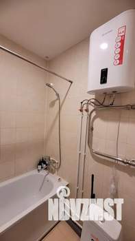 1-к квартира, посуточно, 40м2, 9/16 этаж