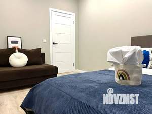 1-к квартира, посуточно, 38м2, 2/21 этаж