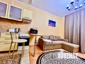 Студия квартира, посуточно, 35м2, 7/14 этаж