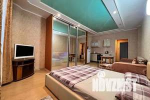 1-к квартира, посуточно, 40м2, 2/14 этаж