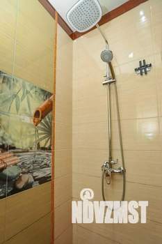 1-к квартира, посуточно, 61м2, 1/1 этаж