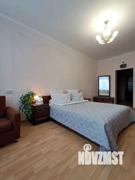 3-к квартира, посуточно, 98м2, 2/5 этаж