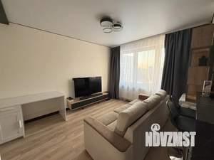 Студия квартира, посуточно, 37м2, 13/19 этаж