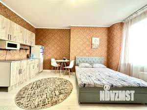 Студия квартира, посуточно, 35м2, 2/15 этаж