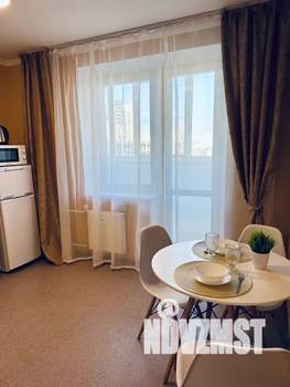 1-к квартира, посуточно, 40м2, 7/15 этаж