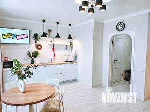 Студия квартира, посуточно, 34м2, 15/19 этаж