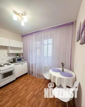 1-к квартира, посуточно, 40м2, 4/10 этаж
