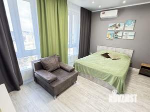 Студия квартира, посуточно, 35м2, 19/24 этаж