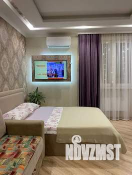 Студия квартира, посуточно, 34м2, 14/19 этаж