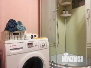 Студия квартира, посуточно, 28м2, 2/19 этаж