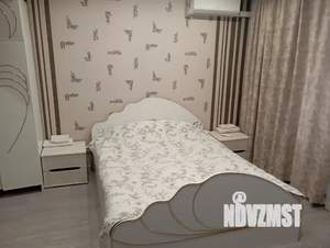 Студия квартира, посуточно, 27м2, 15/18 этаж