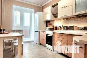 1-к квартира, посуточно, 42м2, 9/16 этаж