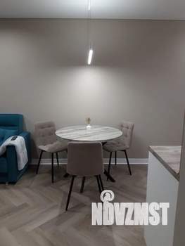 1-к квартира, посуточно, 37м2, 11/25 этаж