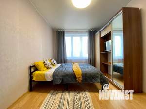 1-к квартира, посуточно, 35м2, 13/16 этаж