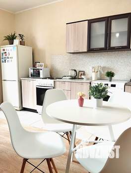 Студия квартира, посуточно, 30м2, 10/19 этаж